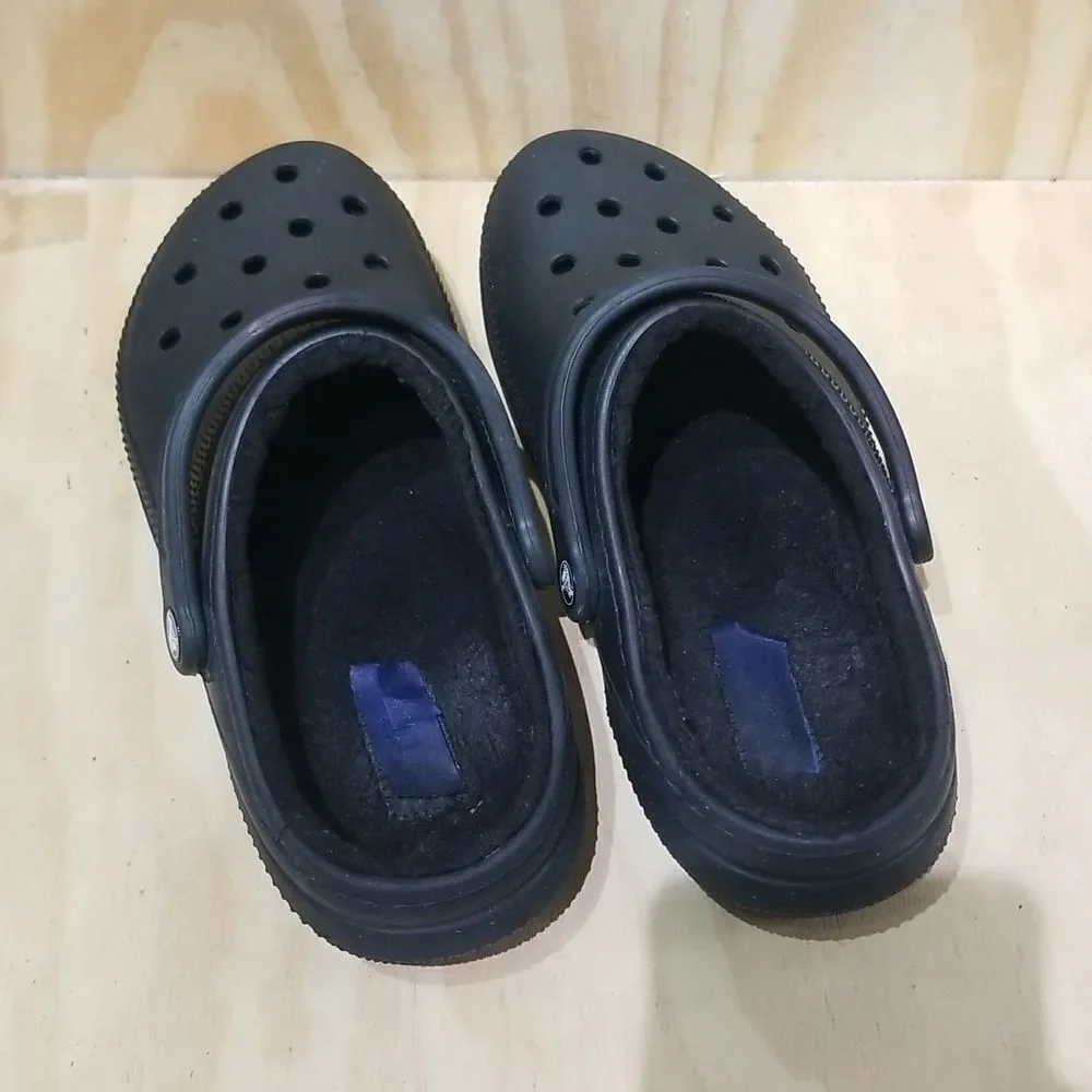 Crocs Men's Black Clogs Size Men's size 10,Wmn's Size 12